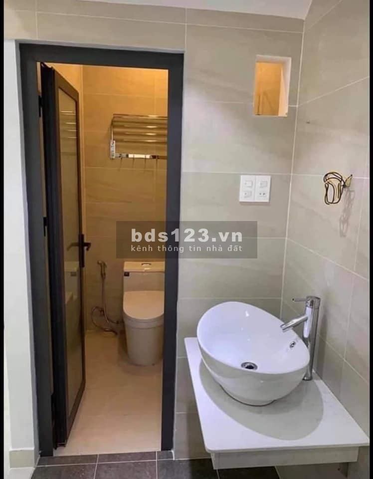Bán gấp nhà đường 3 tháng 2 Quận 10 4 tầng 30m2 4.75 tỷ - 0798919986