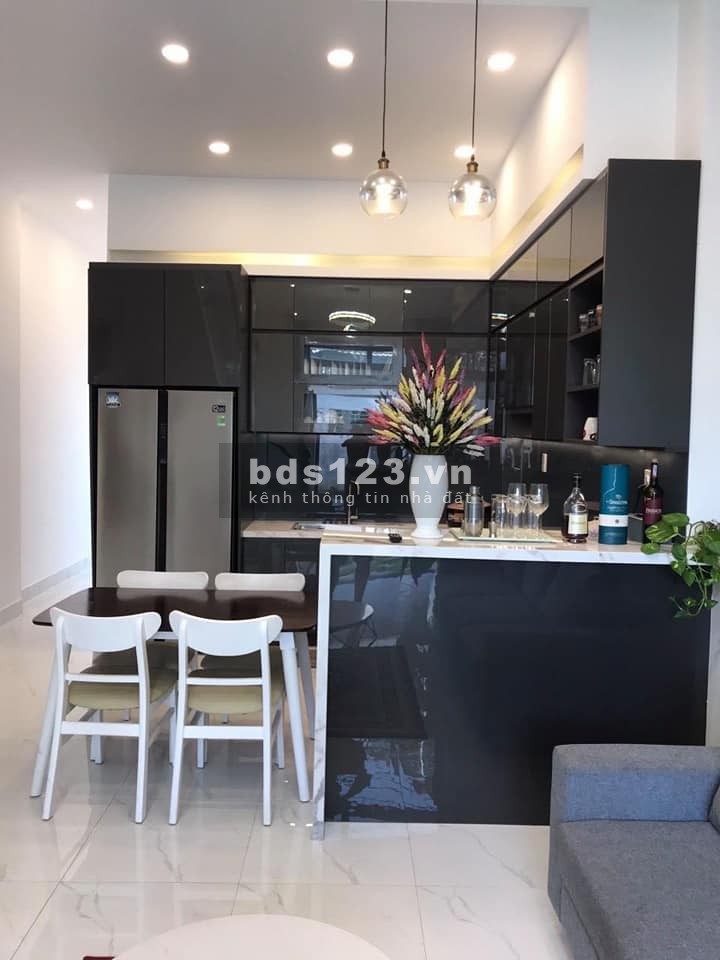 Bán gấp nhà đường 3 tháng 2 Quận 10 4 tầng 30m2 4.75 tỷ - 0798919986
