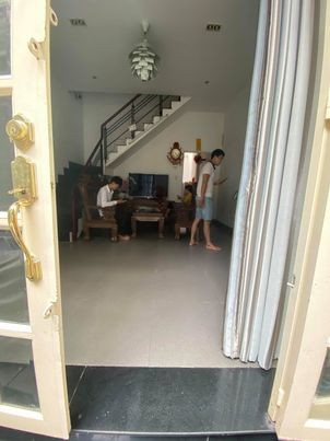 6,3 tỷ mua được nhà HXH Tân Sơn Nhì (4,4 x 13,5), quá rẻ đầu tư ngay.