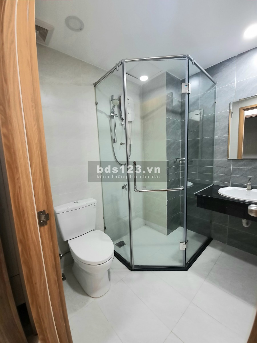 Cho thuê căn hộ dịch vụ 30m2, đường số 51, quận 7 giá cực mềm, gần trung tâm thành phố