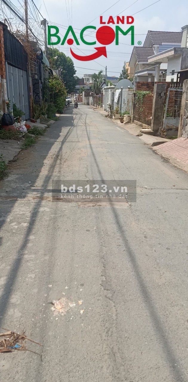 BÁN NHÀ CẤP 4 SHR THỔ CƯ P. HỐ NAI ĐƯỜNG 2 OTO TRÁNH NHAU