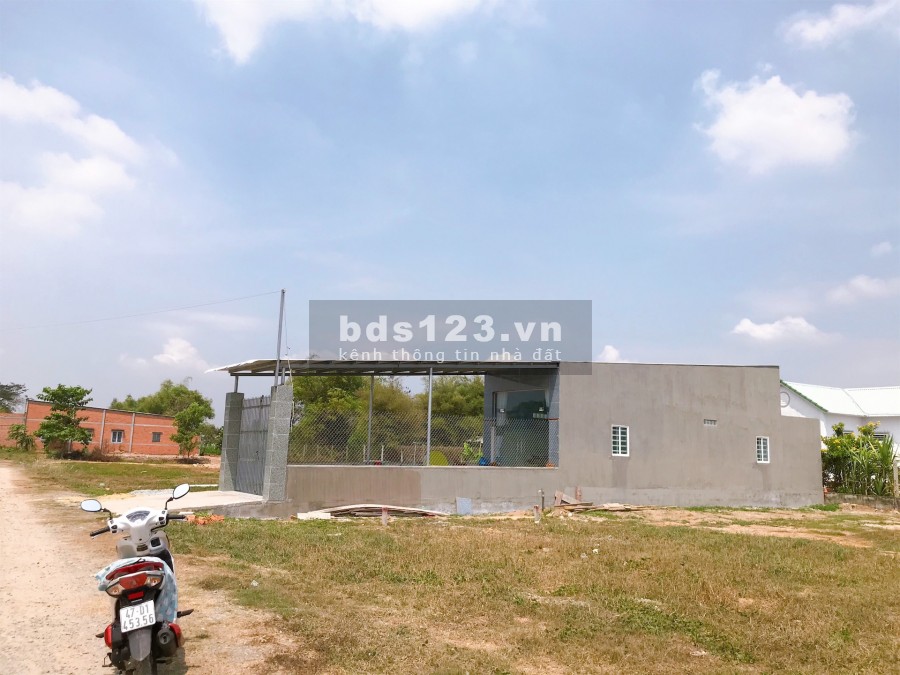 Lô đất 110m2 Mỹ Hạnh Bắc giá 600 triệu SHR