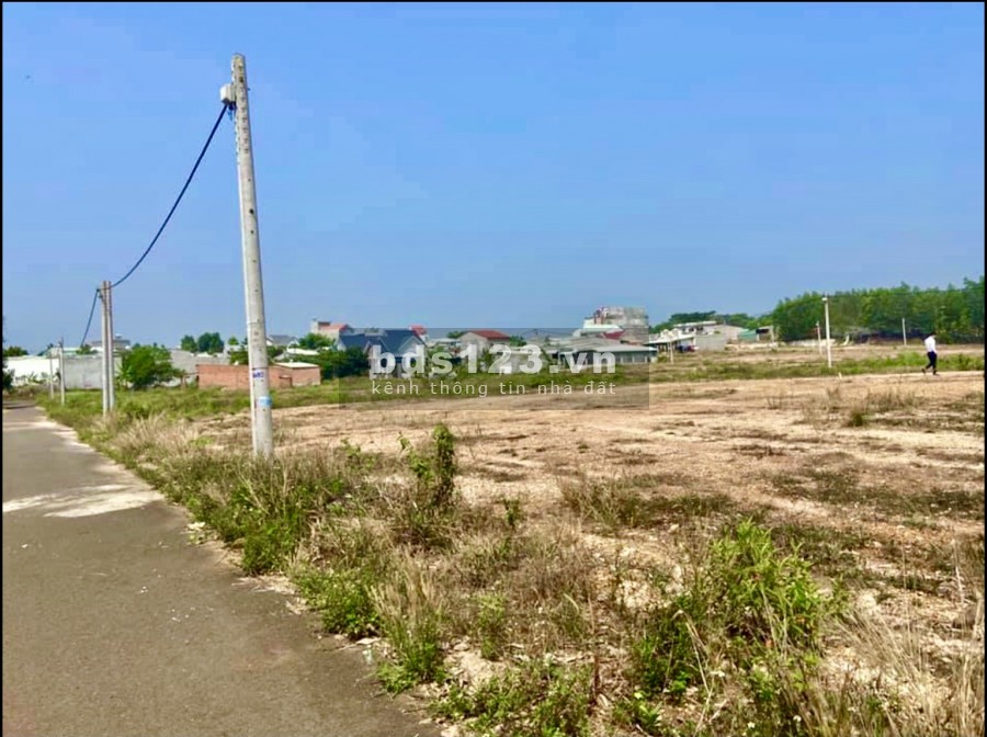 BÁN GẤP 2180m2 GẦN TT HÀNH CHÍNH, ĐỐI DIỆN KCN, 200m CHỢ, TRƯỜNG - 450 TRIỆU