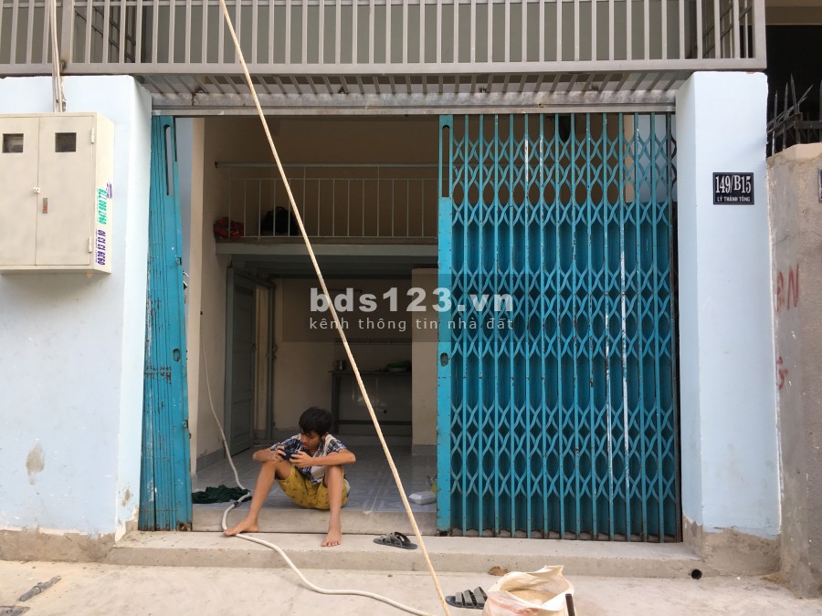 Mặt bằng có gác ở lại, khu nhà trọ, hợp buôn bán, tiệm tóc, Shop.....5.5 triệu /tháng