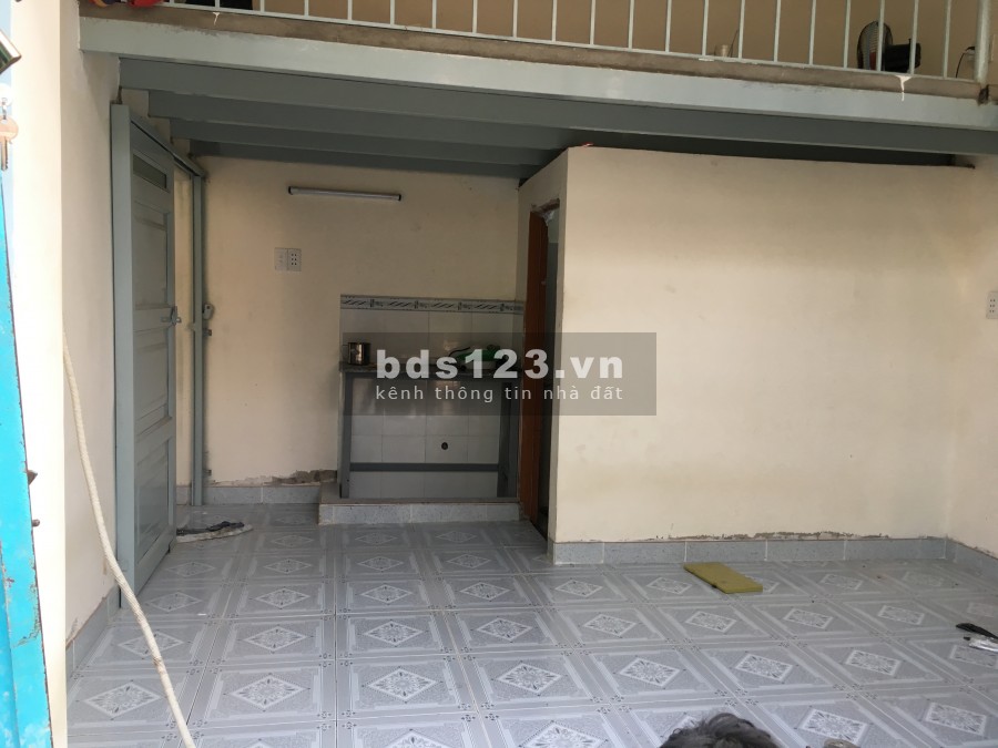 Mặt bằng có gác ở lại, khu nhà trọ, hợp buôn bán, tiệm tóc, Shop.....5.5 triệu /tháng