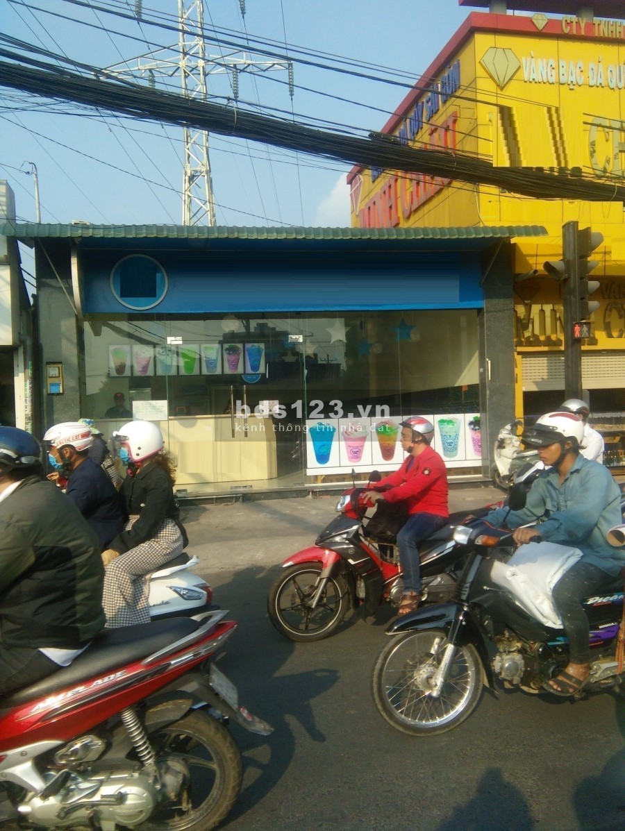Nhà MT đ.Thống Nhất kd sầm uất ngang 7m