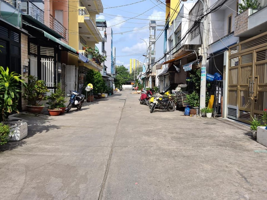 Bán nhà HXH, SHR đường Nguyễn Quý Yêm, An Lạc, dt 72m2, giá 4,8 tỷ