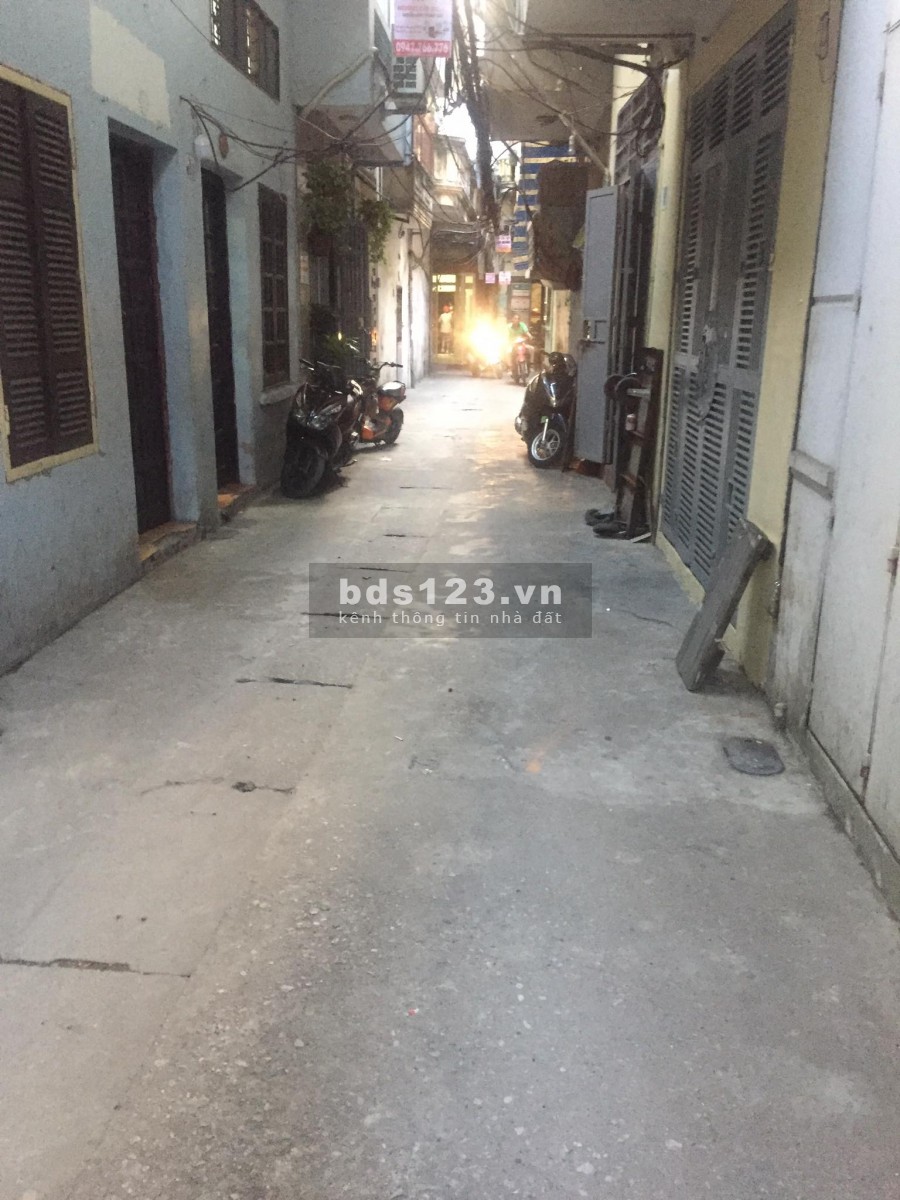 Cần bán nhà đường bạch mai vị trí đẹp 45m2 x 2t 3,5 tỷ