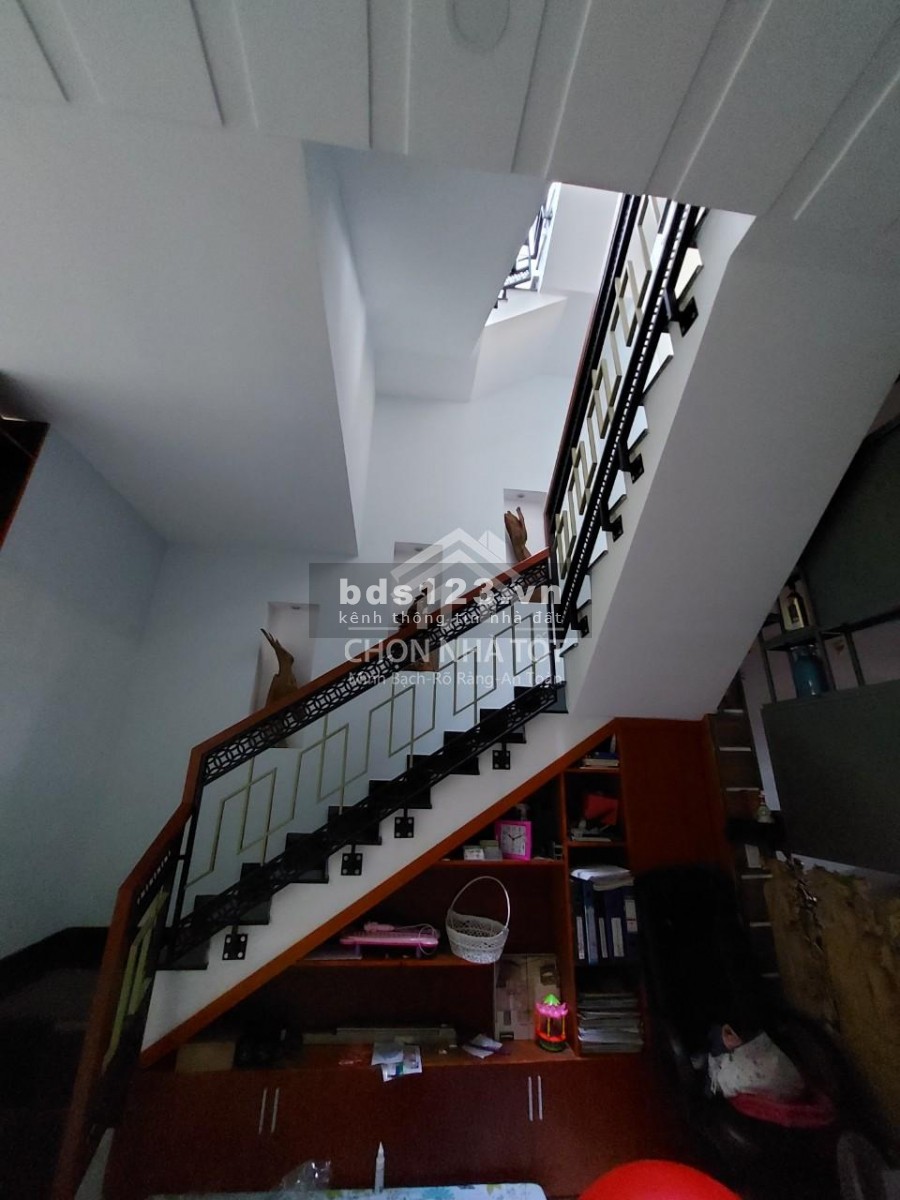 Ô Tô đỗ cửa Tặng lại toàn bộ nội Thất Siêu hiếm Trang tâm phường Mộ Lao