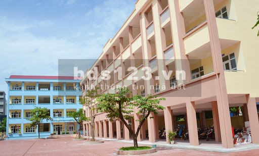Với 610tr tiền vốn, Sở hữu ngay lô đất mặt tiền full thổ cư 130m2, view cực đẹp.
