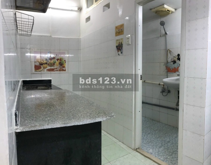 Nhà cho thuê mt đường Duy Tân Phú Nhuận, 4x15m hẻm xe hơi có sân thượng