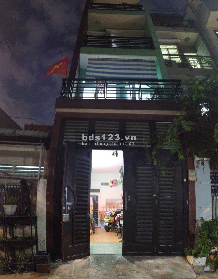 Bán GẤP nhà HXT Nguyễn Oanh, P17, Gò Vấp, 3.7x16m, 1 trệt, 3 lầu, 5.8 tỷ