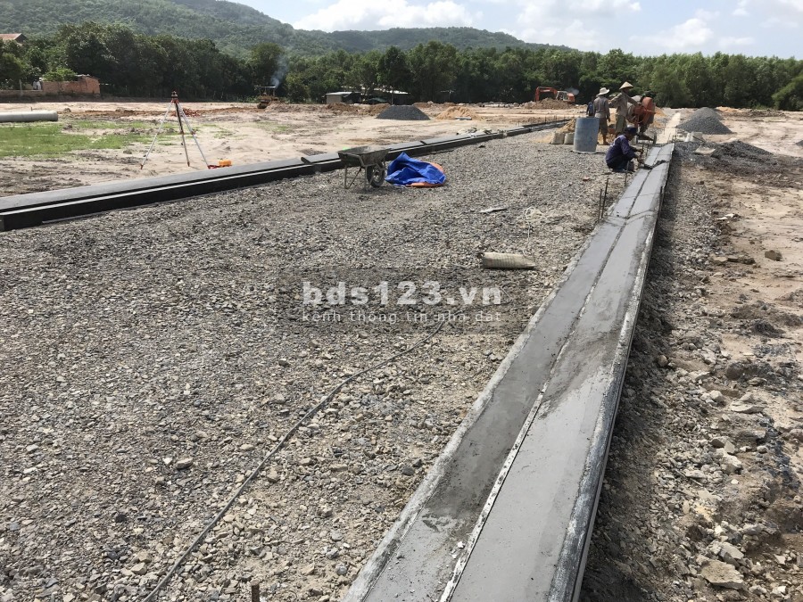 Đất đẹp, sinh lợi đầu tư cao, chính chủ DT 650m2 xã Tân Hòa, vành đai 4