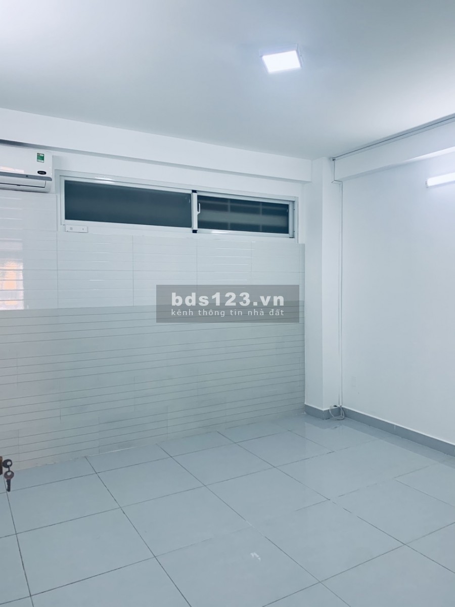 Cho thuê nhà mặt tiền Hoa Lan, trục đẹp nhất đường Hoa, 4x16m, 4 tấm, nhà mới, 0938.764.277