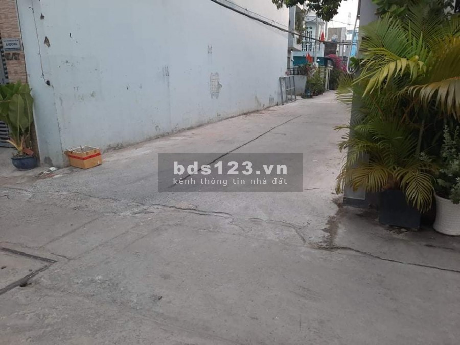Ông chú ruột cần bán gấp nhà hẻm 5m Phan Đăng Giảng, Bình Tân dt 4X16M, giá 4 tỷ 5
