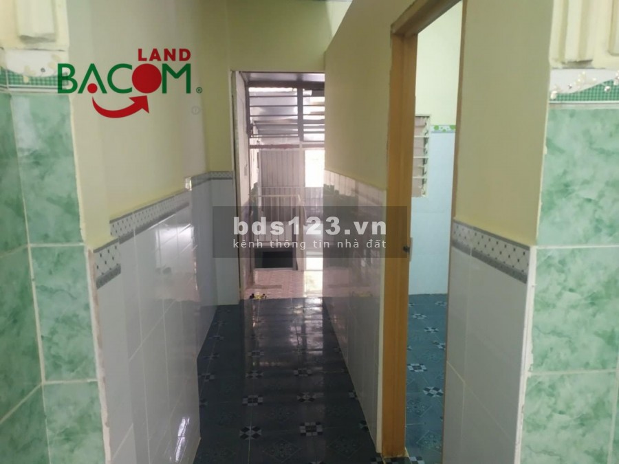 Bán căn nhà 1T1L dt100m2 gần trường chính trị P.Bình Đa giá chỉ 1ty2