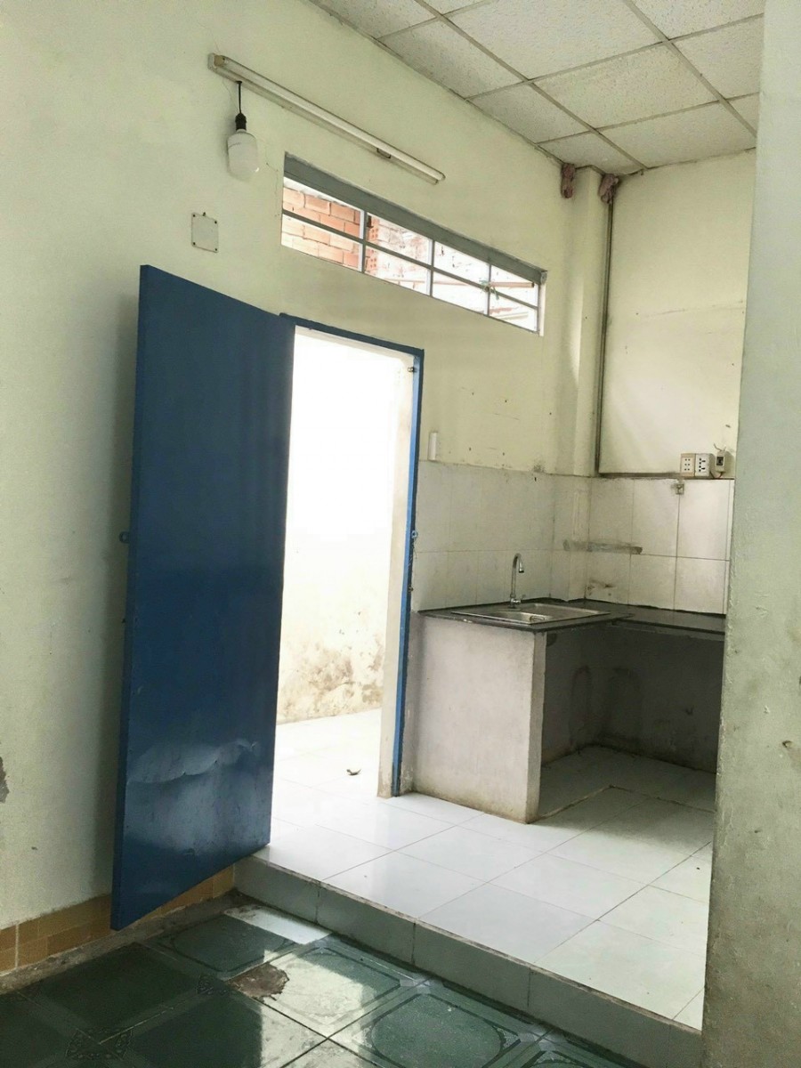 Bán đất tặng nhà hẻm xe hơi chỉ 38 triệu/m2 Rẻ Nhất Linh Xuân. Giá : 3,95tỷ bớt Lộc