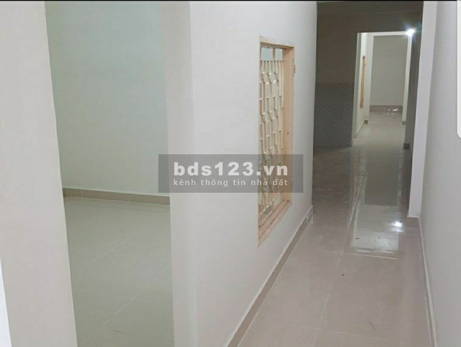 Cho thuê nhà 3 phòng ngủ 387 Phạm Hữu Lầu, 6 triệu/tháng