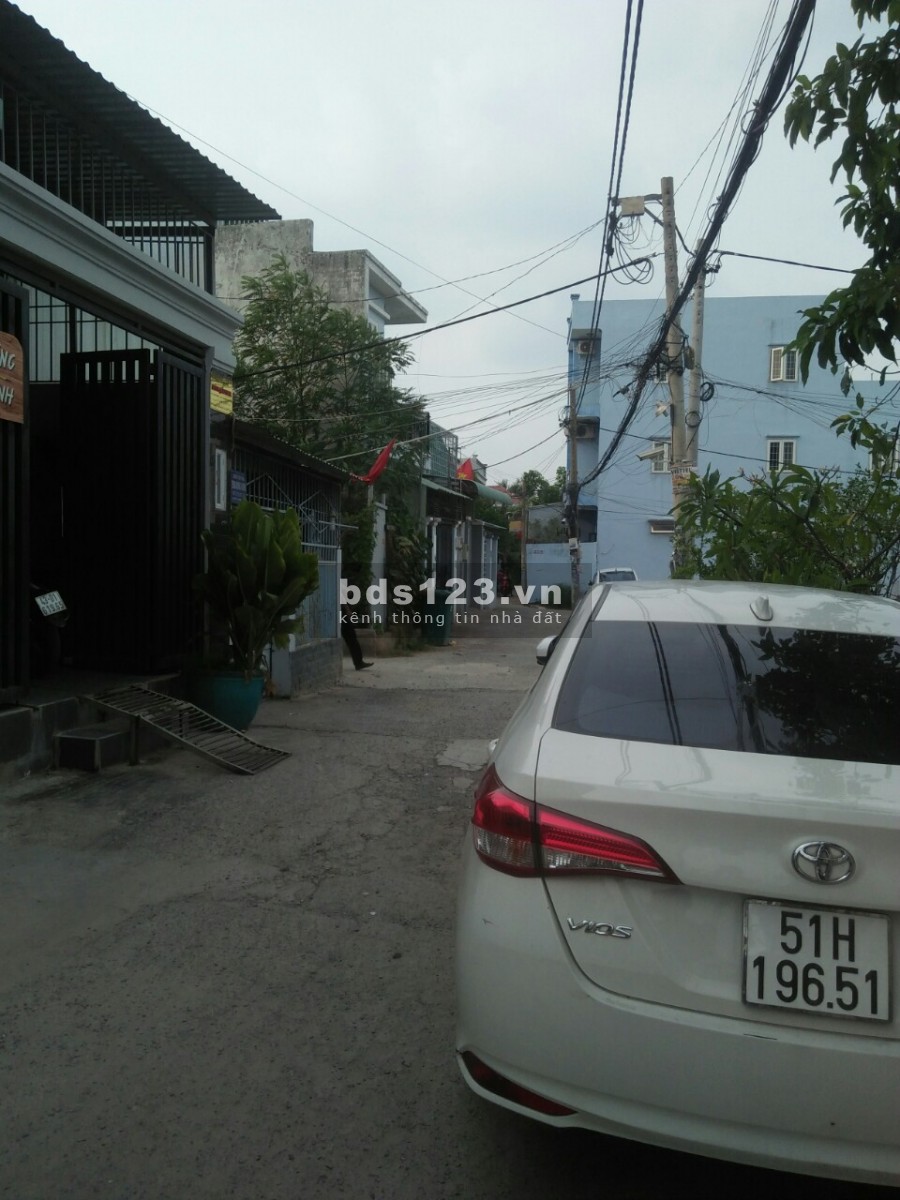 Bán nhà đường số 6, Hiệp bình Phước hẻm xe hơi giá 3.9 tỷ