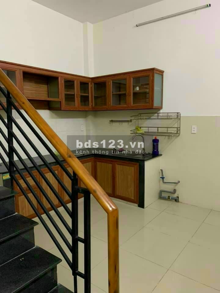 Bán nhà đường số 6, Hiệp bình Phước hẻm xe hơi giá 3.9 tỷ