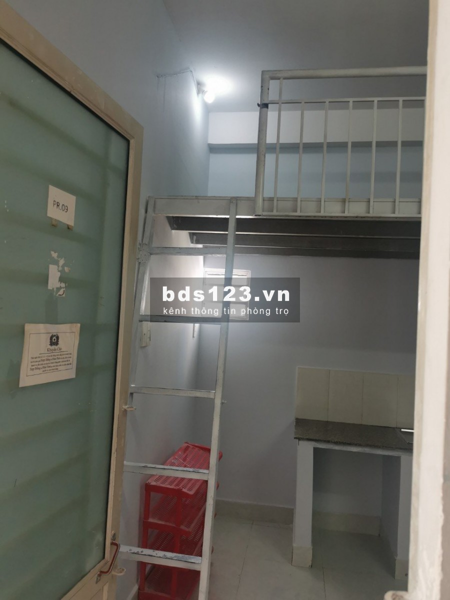 Phòng trọ 18m2 có gác, tủ đồ, kệ bếp XVNT, Bình Thạnh. Giá 3tr5