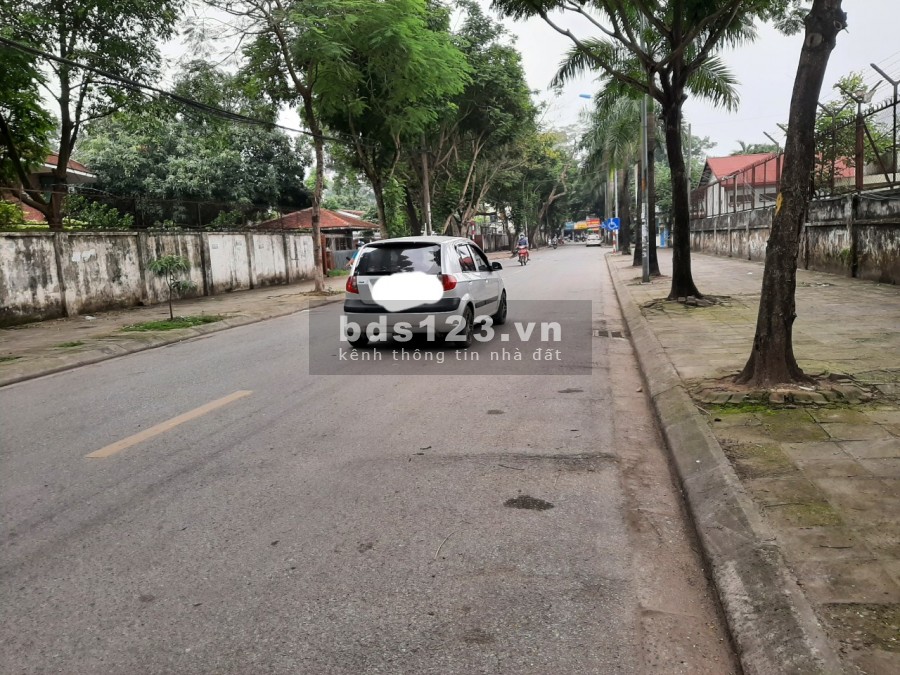 Nhà phân lô 5 tầng, ô tô vào nhà, đường Phạm Thận Duật, 10.8 tỷ