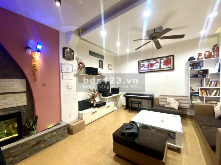 Sốc.. Sốc Quá Đi!! Nhà Hồ Lâm Du, ngõ thông, 42m2, 3.8tỷ