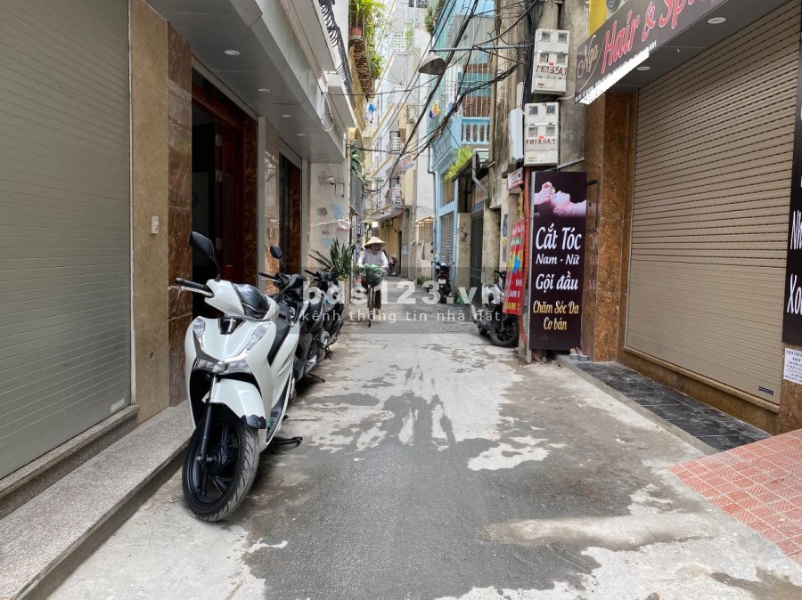 Bán nhà ngõ Mỹ đình 45m2 5 tầng 5.5TY