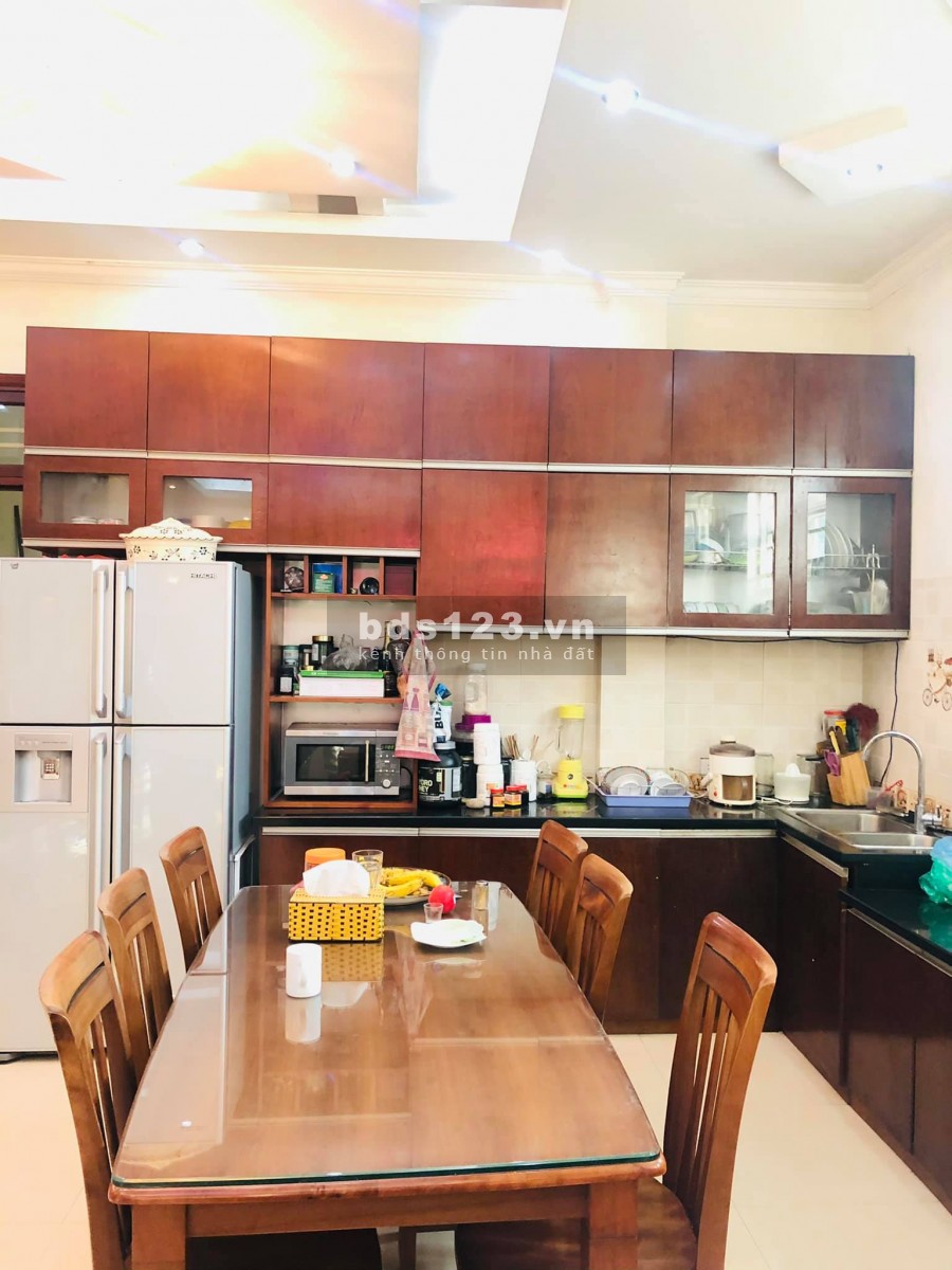 Dịch bệnh căng thẳng bán gấp 45m2*5T,ôtô đỗ cửa phân lô Phố Vọng nhỉnh 3 tỷ