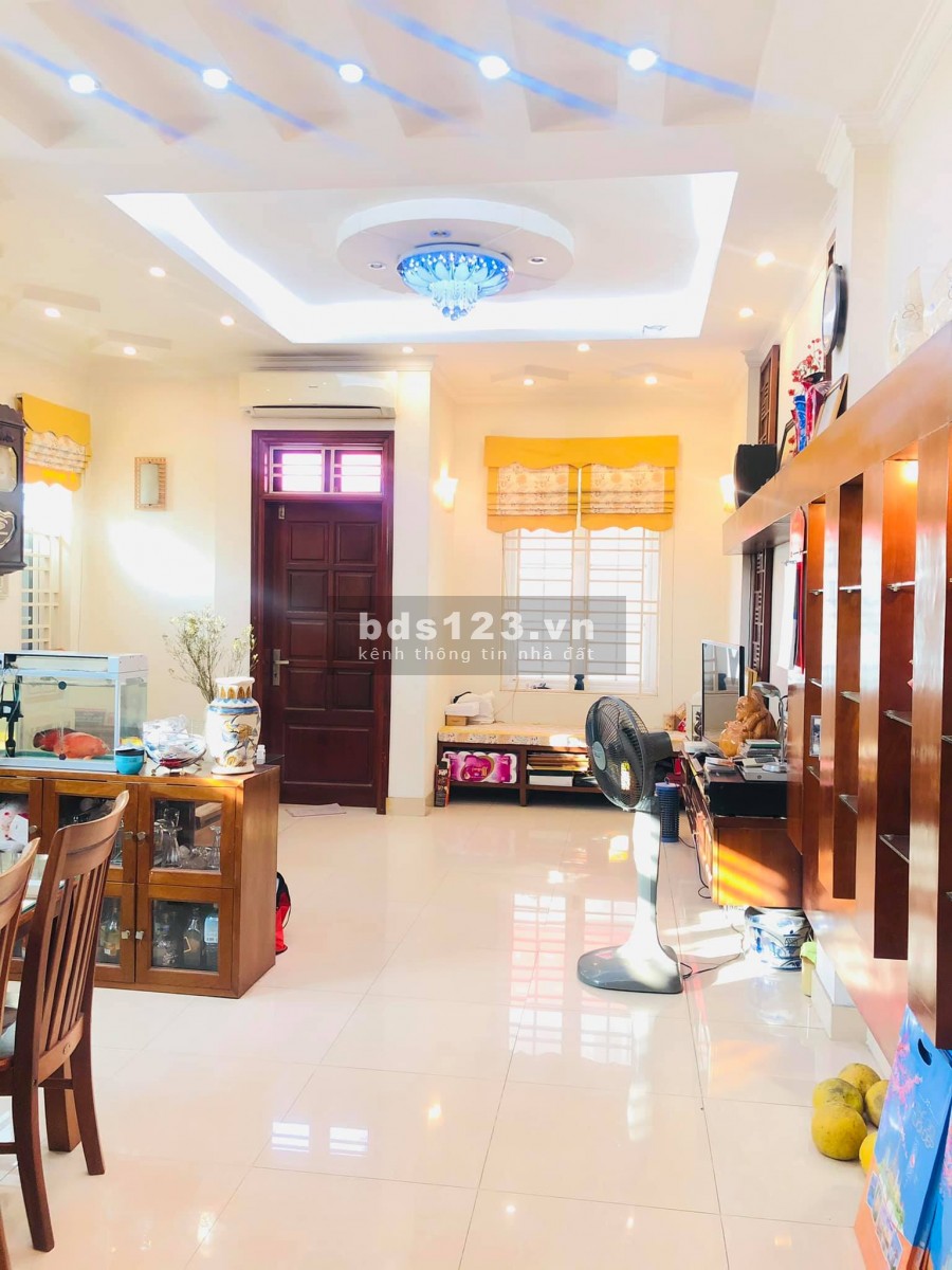 Dịch bệnh căng thẳng bán gấp 45m2*5T,ôtô đỗ cửa phân lô Phố Vọng nhỉnh 3 tỷ