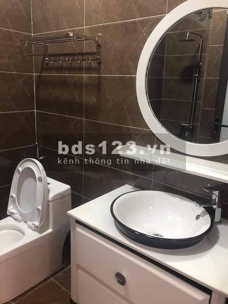Bán Nhà Lê Trọng Tấn, mặt phố kinh doanh tấp lập 40m2, 4.2 tỷ.