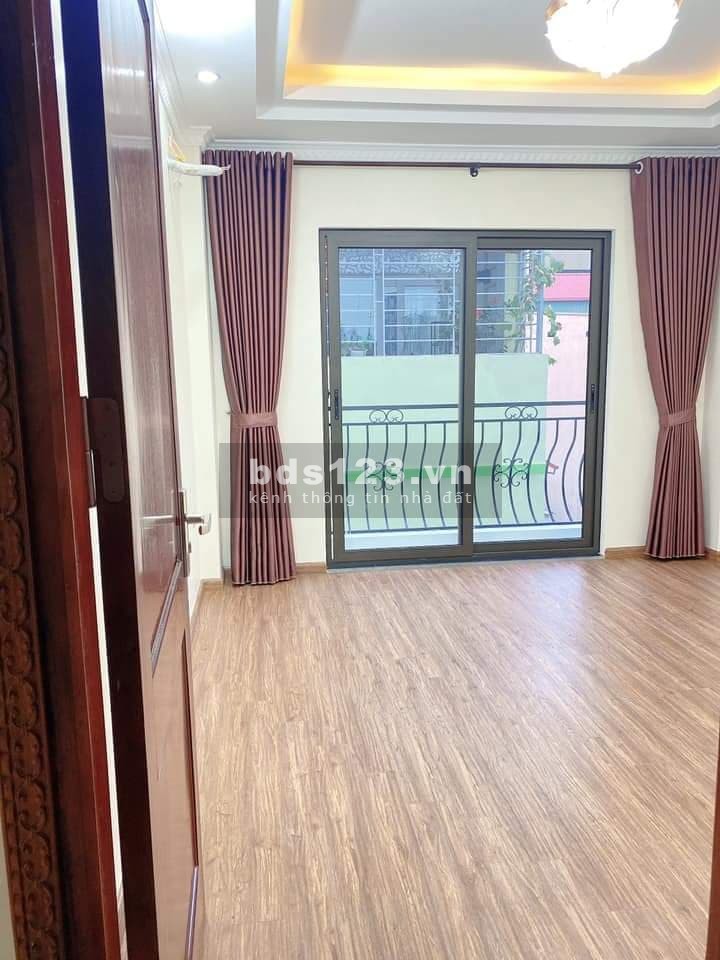 Cần bán siêu phẩm mặt ngõ thông Bồ Đề Long Biên