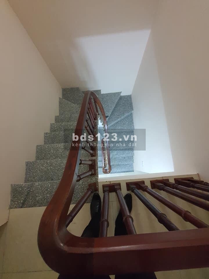 BÁN NHÀ LÔ GÓC MẬU LƯƠNG 5 TẦNG 47m2 NHỈNH 2 TỶ
