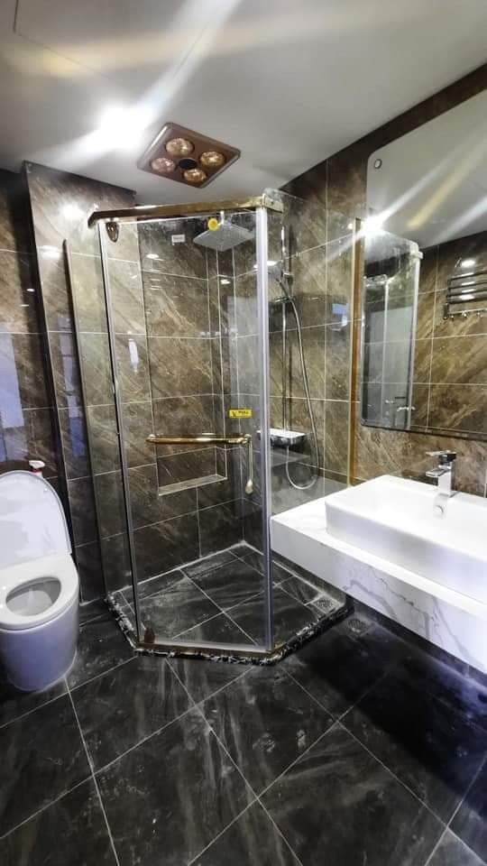 Bán gấp Nguyễn Khánh Toàn, Cầu giấy 125m 8 tầng cho thuê 180tr/tháng 29 tỷ