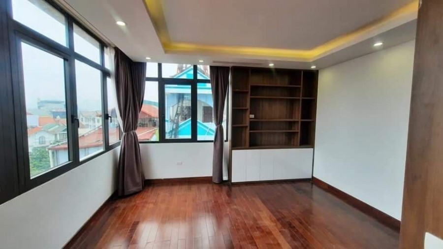 Bán gấp Nguyễn Khánh Toàn, Cầu giấy 125m 8 tầng cho thuê 180tr/tháng 29 tỷ