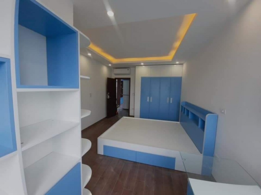 Bán gấp Nguyễn Khánh Toàn, Cầu giấy 125m 8 tầng cho thuê 180tr/tháng 29 tỷ