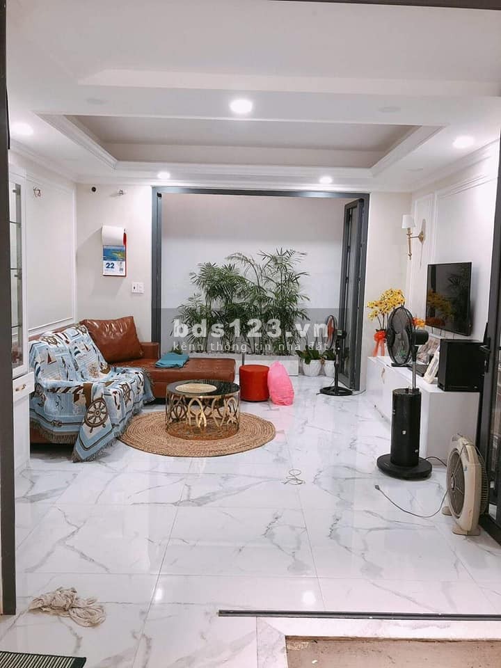 Bán Nhà Phố Đường Lê Quang Định Trung Tâm Quận Bình Thạnh. DT: 65m2. LH: 0932155399.