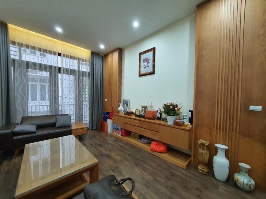 Bán Nhà Lê Văn Lương, Thanh Xuân, 90m2, MT8m, 22 Tỷ, Kinh Doanh Khủng, Ô Tô Đỗ, Phố Tấp Nập