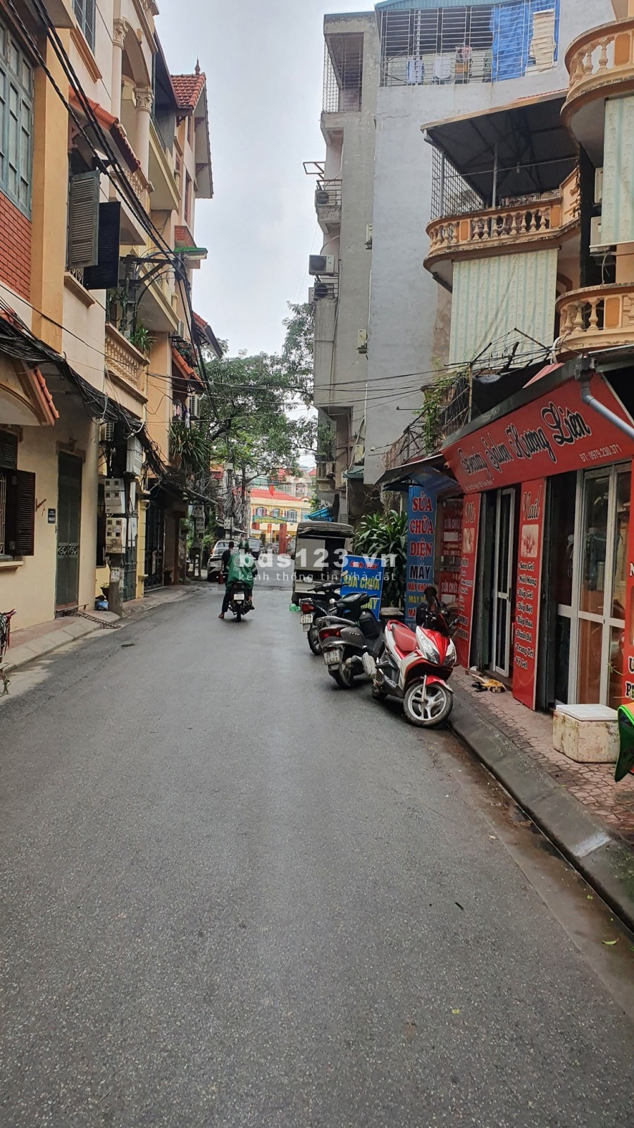 Bán nhà Xuân Đỉnh ô tô đỗ nhà đẹp ở ngõ thông 2 thoáng 37m 2.75tỷ.
