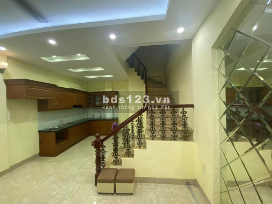 Bán nhà Lê Duẩn, HN 6.8 tỷ 5t tặng nội thất sang hịn mịn