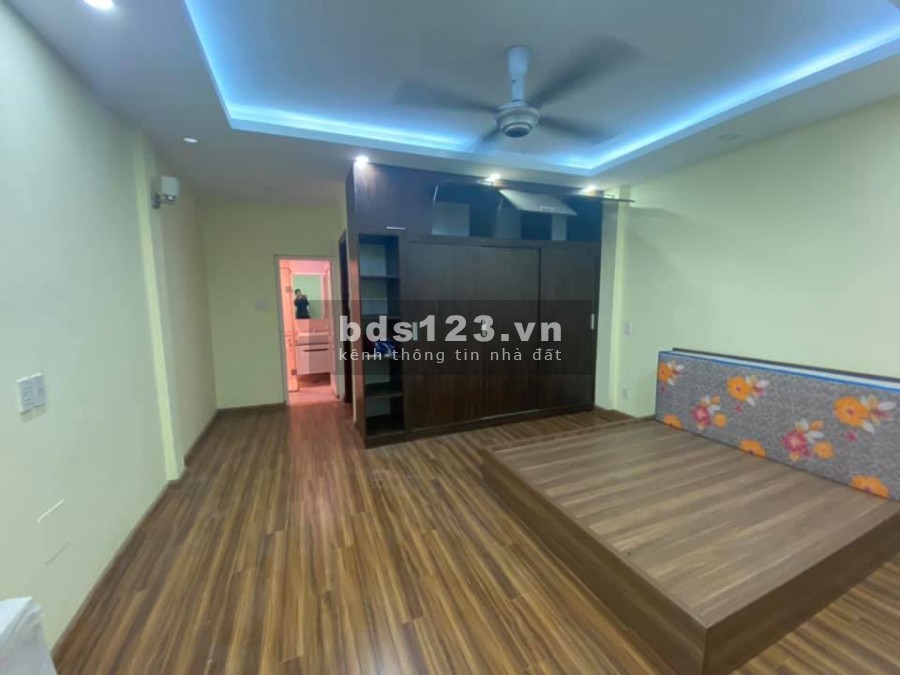 Bán nhà Lê Duẩn, HN 6.8 tỷ 5t tặng nội thất sang hịn mịn