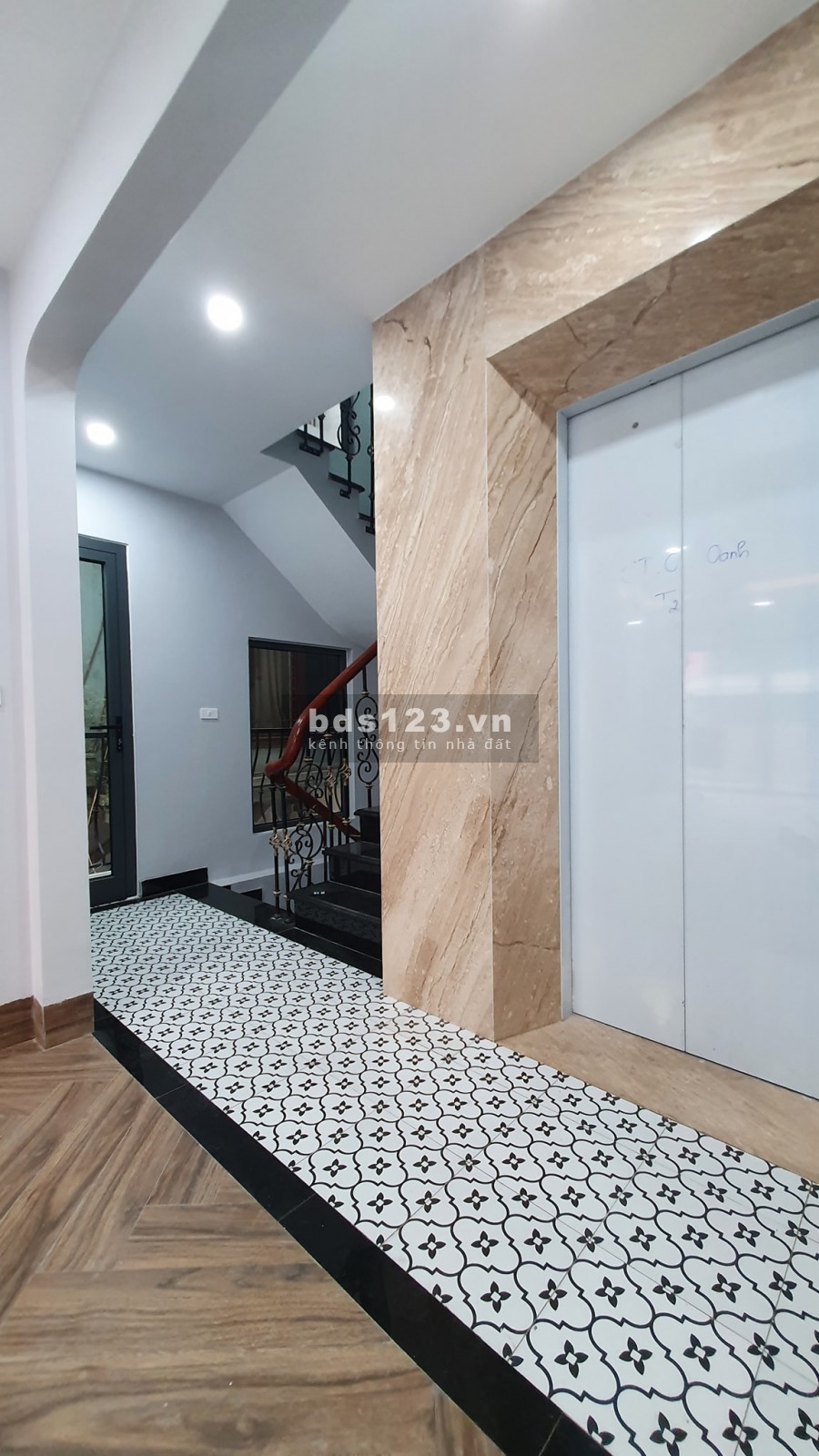 Bán nhà cực Vip Lý Nam Đế, Hoàn Kiếm, HN 50m2 6t 13.5 tỷ