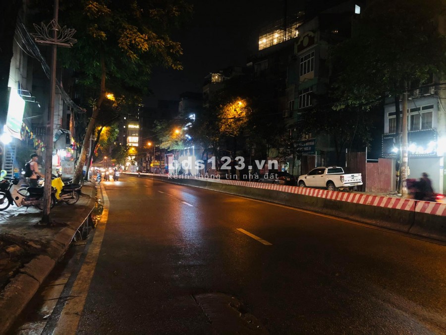 Măt phố Cổ Linh, Ô Tô Tránh Vỉa Hè 4M 275m2 Long Biên