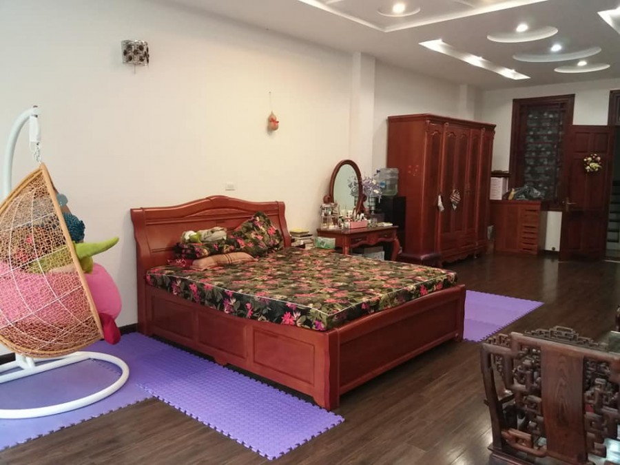 Tứ Liên Tây Hồ Cung Điện Gara ÔTÔ Tránh 86M 7T MT6.5m Gía 14.5 Tỷ