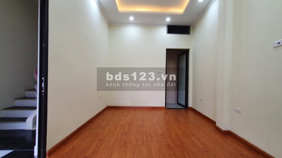 THỤY KHUÊ, NGÕ NÔNG, XE BA GÁC CHẠY, MẶT TIỀN RỘNG, NỞ HẬU, SẦM UẤT, chỉ 4 tỷ