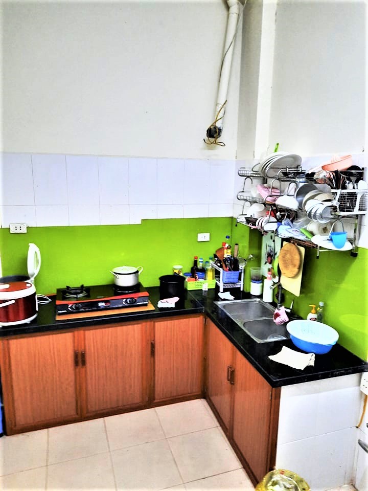 Hơn 2 tỷ có nhà 4 tầng 30m2 Nguyễn Đức Cảnh, ngõ thông, kinh doanh sầm uất
