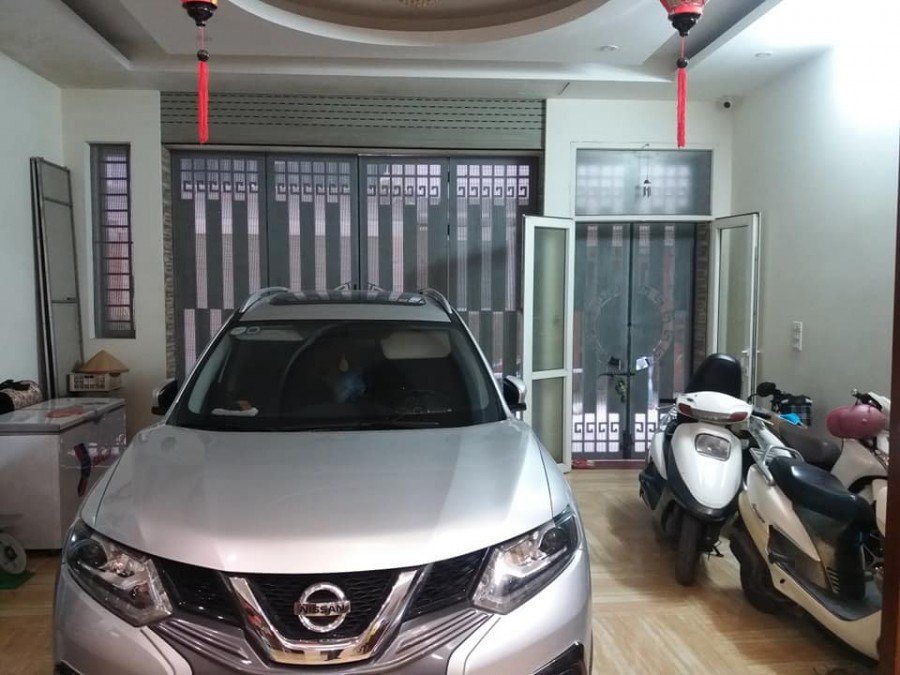Tứ Liên Tây Hồ Cung Điện Gara ÔTÔ Tránh 86M 7T MT6.5m Gía 14.5 Tỷ