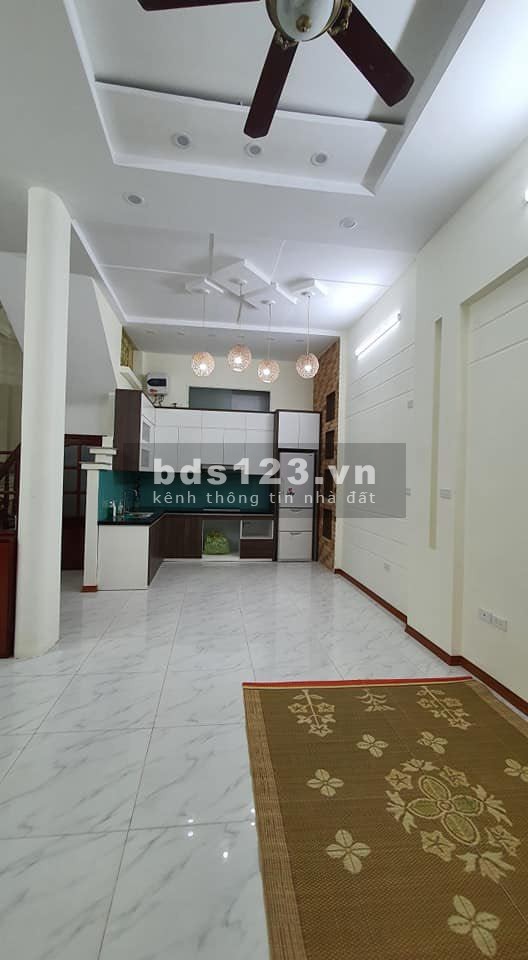 Bán nhà Vũ Tông Phan,dân trí cao,an ninh siêu tốt,33m2,6 tầng 4,4 tỷ