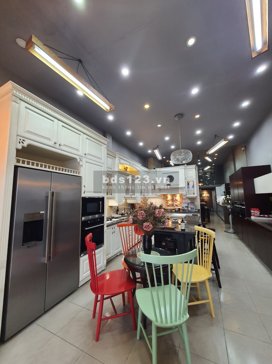 Bán nhà MP Nguyễn Lương Bằng, 100m2, MT 4.8m,giá chỉ nhỉnh 22 tỷ. Sổ đỏ đẹp.