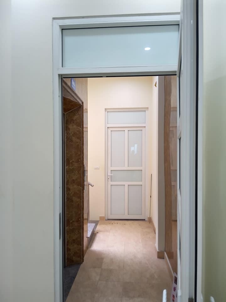Hot! Nhà MP Nguyễn Ngọc Nại 81m, 6T thang máy, MT4m, KD sầm uất, giá 20.5 tỷ